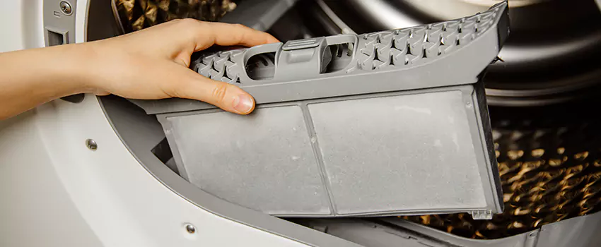 Signs Of A Clogged Dryer Lint Trap in Hammond, Louisiana